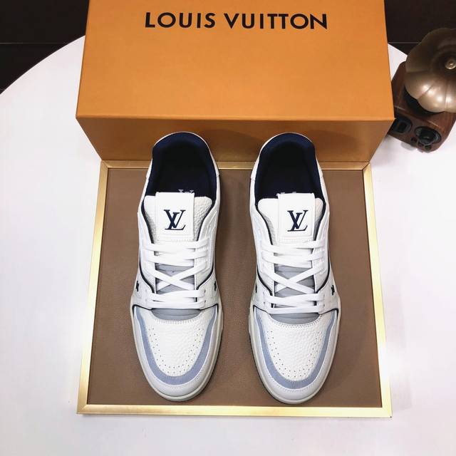 Louis Vuitton 新款原单lv路易威登 x 顶级版本 Lv经典潮鞋 选用进口原厂小牛皮 透气网布内里 原版耐磨橡胶大底 高品质精品 码数38-44