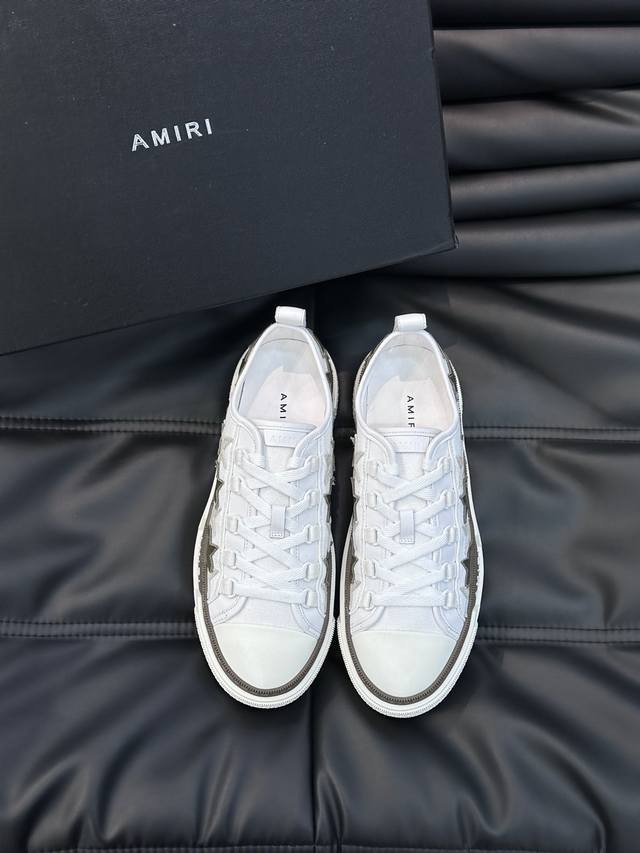 Amiri骨头鞋 低帮休闲运动鞋 明星同款 进口头层牛皮打造 原版大底 上脚舒适 做工质感一如既往的赞 请任意对比 市面最高版本 元 Size 39-44 38