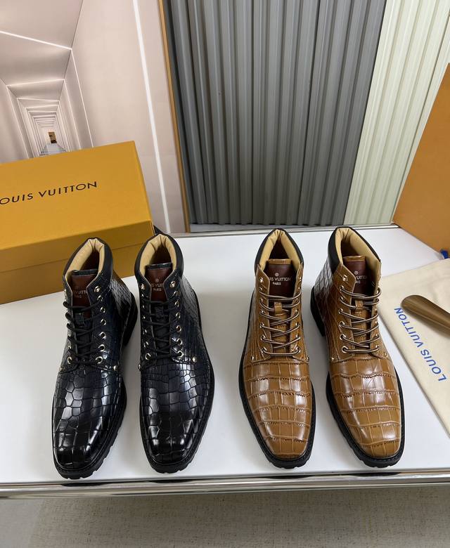 Louis Vuitton 路易登威 2022S最新款lv男士商务休闲高帮皮鞋 奢华尊贵 全部采用进口原版牛皮 只为打造更为舒适的穿着体验 鞋面 原版牛皮顶级进