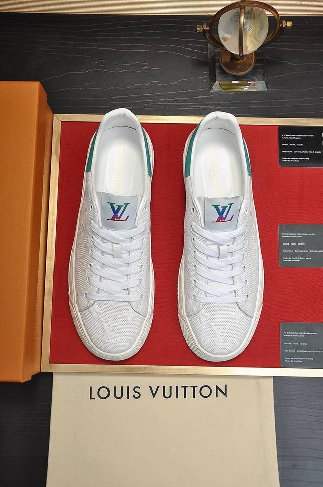 Louis Vuitton Lv 路易威登官网同款原单爆款 Lv原工厂牛皮材料1 1原板 羊皮内里 身配件一比一开模 专柜品质 亲们你还为穿着o搭配鞋发愁那这款