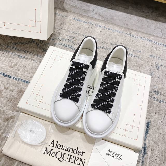 代购级别 Alexander Mcqueen批 元 2023年专柜新款同步 现货 现货 麦昆 小白鞋 (Alexander Mcqueen) 正品复刻 高端品
