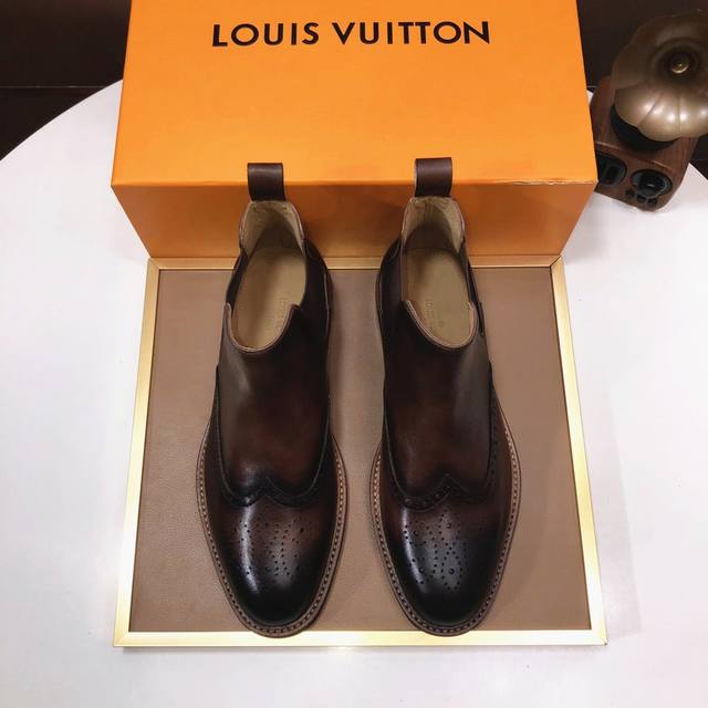 Louis Vuitton 原单 新款lv路易威登 * 顶级版本 Lv经典潮鞋 选用进口原版牛皮 水染牛皮内里.原版耐磨橡胶大底 高品质精品 码数38-45(