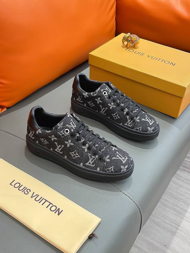 商品名称 Louis Vuitton 路易 威登 正规码数: 38-44 休闲鞋 商品材料 精选 帆布鞋面 柔软羊皮内里 原厂大底