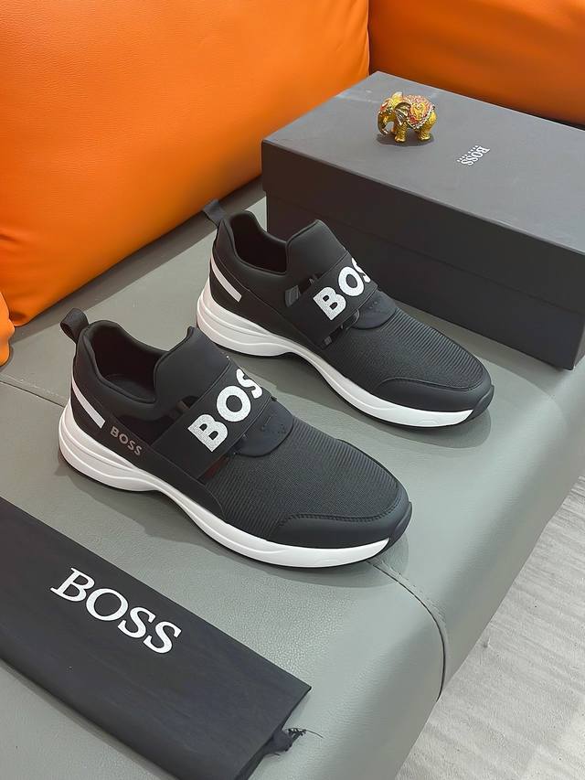 商品名称 Boss 波士 正规码数: 38-44 套脚鞋 商品材料 精选 透气网布鞋面 舒适羊皮垫脚 原厂大底
