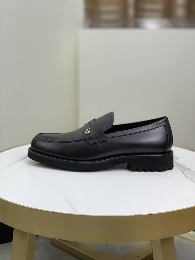 工厂价 原单品质 顶级版本 Dior 迪奥 男士商务休闲皮鞋 顶级牛货.1:1出货奢华尊贵全部采用进口原版品牌布料 只为打造更为舒适的穿着体验 鞋面 原版精选小