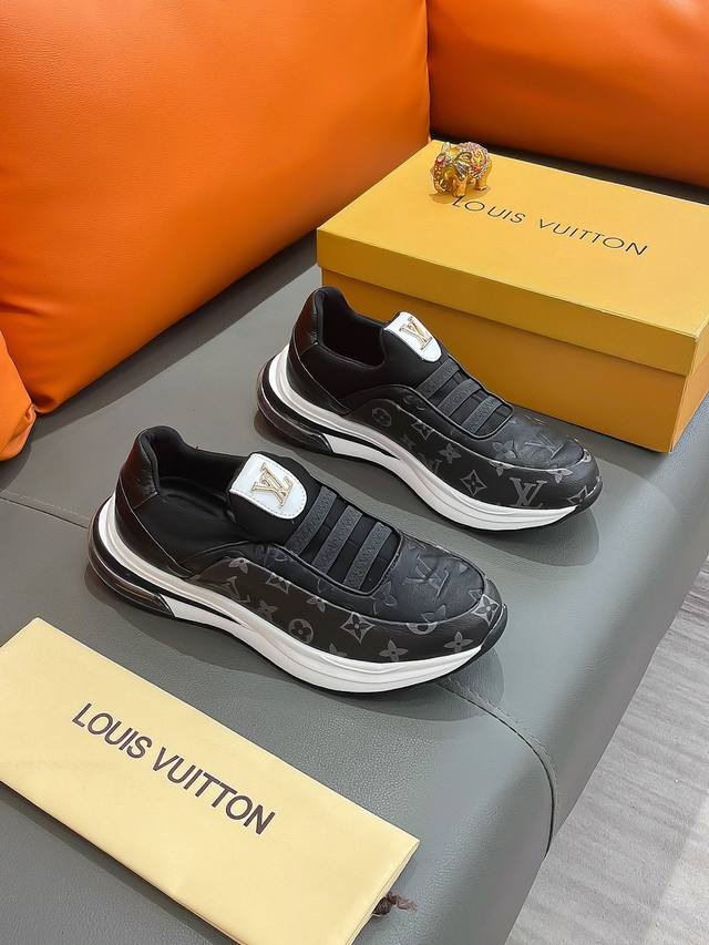 Louis Vuitton 路易 威登 正规码数: 38-44 休闲鞋 商品材料 精选 进口牛皮鞋面 柔软羊皮内里 原厂大底