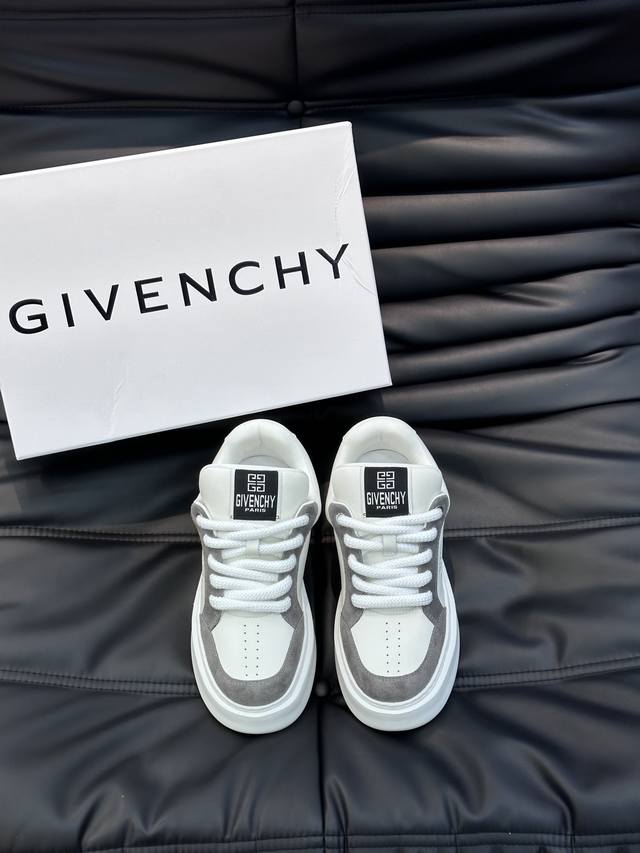 Givenchx 纪梵希男士厚底休闲鞋 采用进口小牛皮打造 拼色设计 鞋舌品牌logo装饰 立体复合式拼接缝合 内里舒适度高 39-44 38.45定做