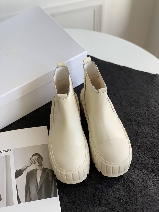 高定品质 Maison Margiela Mm6饼干鞋 鞋面牛皮 内里牛皮 高6.5Cm 欢迎对比 真正的原版大底 Size:35-39