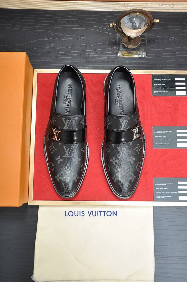 Louis Vuitton 新款牛皮lv正装鞋专柜一比一制作原单品质 进口牛皮鞋面全羊皮内里原单原版橡胶大底 高品质看得见 码数 38-45 45定做