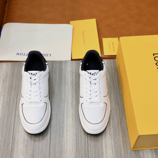 顶级原单 品牌 Louis Vuitton Lv.路易威登 材质 原工厂牛皮材料tpu1 1原板大底 舒适内里 款式类型 休闲运动 板鞋 等级 专柜品质 顶级原