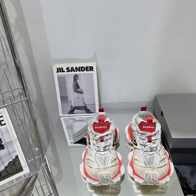 巴黎summer 24 Cargo Sneaker 超级大大大大大大大老爹鞋 全球限量版 6Xl的终极奥义 伴随balenciagx夏季24系列的发布 秀场上刘