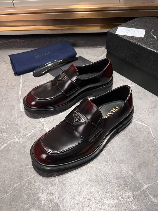 普拉达 Prada 男士皮鞋进口专柜材质十牛里 原板大底39-44 可订38 45专柜全套包装