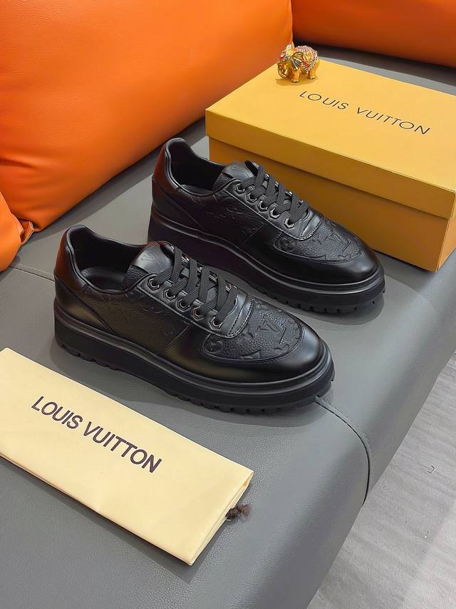 商品名称 Louis Vuitton 路易 威登 正规码数: 38-44 休闲鞋 商品材料 精选 头层牛皮鞋面 柔软羊皮内里 原厂大底