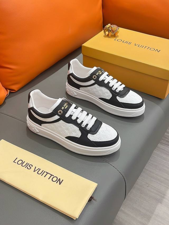 商品名称 Louis Vuitton 路易 威登 正规码数: 38-44 休闲鞋 商品材料 精选 进口牛皮鞋面 柔软羊皮内里 原厂大底