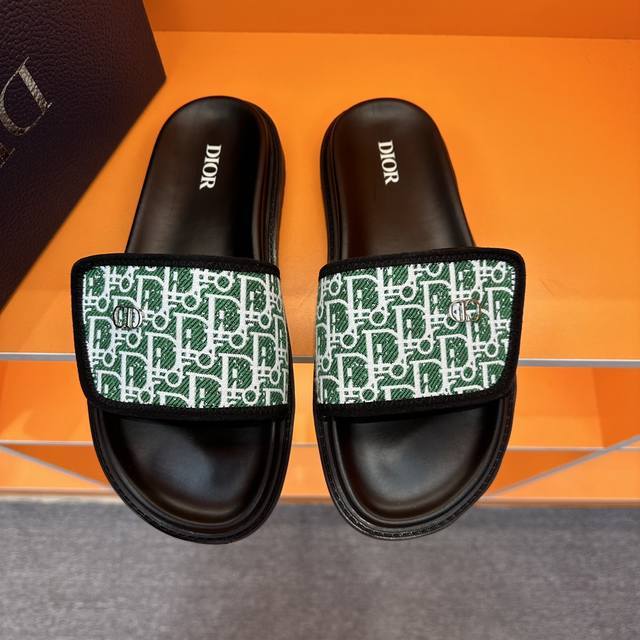码数38-45 Dior迪奥 最新款h-Town 系列 Oblique 厚底 拖鞋 凉鞋 原版购入开发 做货 这款 Dior H-Town 凉鞋致敬运动风格经典