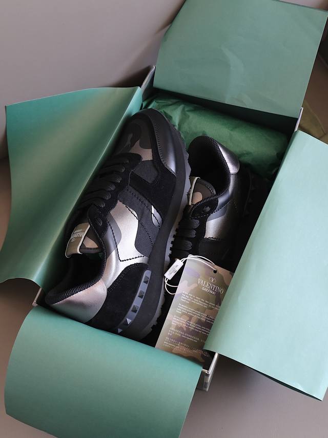 Vltn迷彩鞋全系0 Vltn迷彩鞋系列，原版拼接工艺，无与伦比的色彩搭配，激发出高贵的奢侈品运动风，市场顶级版本。38-45