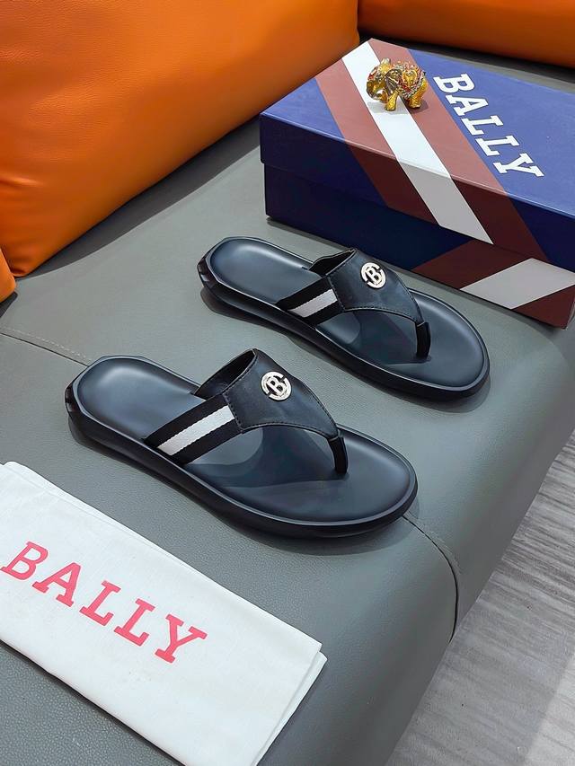 商品名称：Bally 巴利 正规码数: 38-44 拖鞋 商品材料：精选进口原版面料，原厂特供原版底。