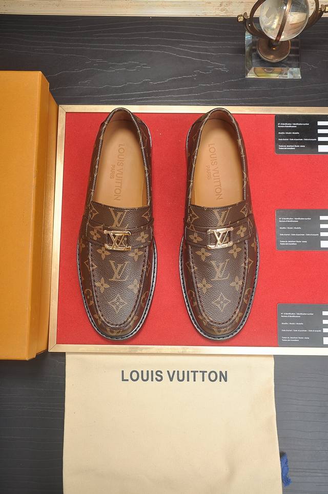 出厂价 Louis Vuitton 新款牛皮lv正装鞋专柜一比一制作原单品质、进口牛皮鞋面全羊皮内里原单原版橡胶大底、｛高品质看得见｝码数：38-45 45定做