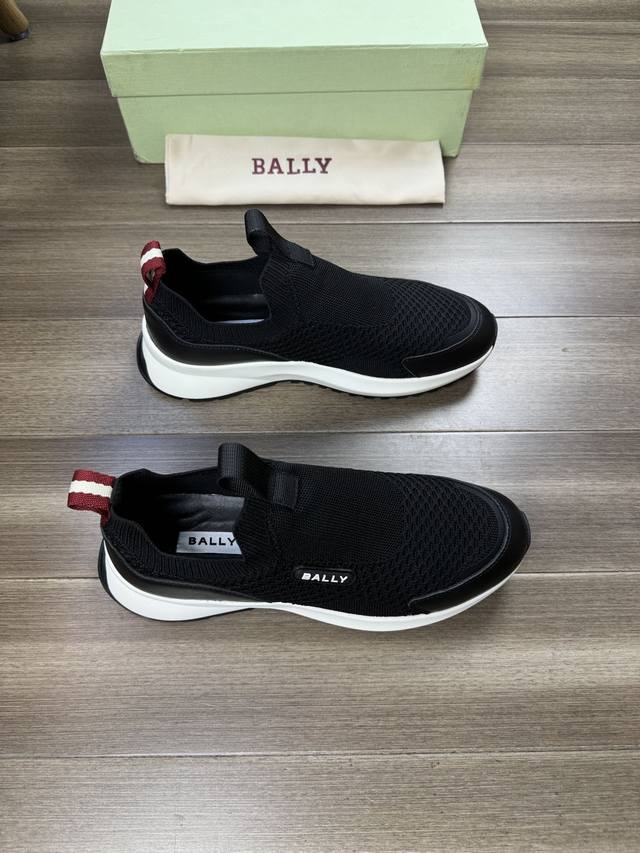 Bally 巴利 -高端品质 原单 -鞋面：纳帕小牛皮、品牌飞织布匹、车缝品牌塑胶logo -内里：垫脚；水染牛皮 -大底：超轻tpu 橡胶 双色成型大底 -超
