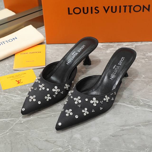 Louis Vuitton 路易威登 24夏季新款拖鞋 鞋面：真丝 内里：羊皮 鞋底：意大利真皮大底 跟高：5.5Cm 7.5Cm 码数：35-41