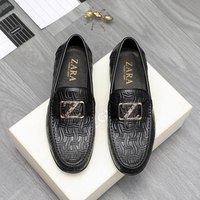 商品商标：Zegna [杰尼亚] 套脚鞋 正码码数: 38-44 商品材料：精选 牛皮压纹鞋面，牛皮内里 橡胶大底