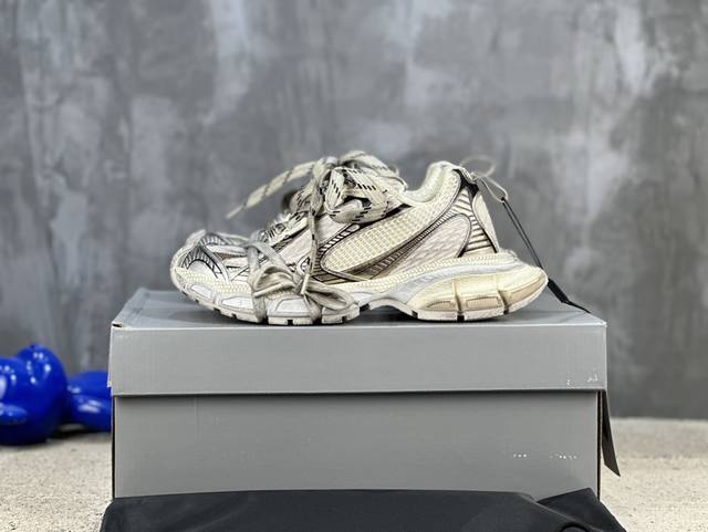 現貨 独家版本 Balenciaga官方同步 巴黎世家全新 3Xl Syede 10.5代，潮流跑鞋做旧老爹鞋，不管是从外观还是舒适度都更精致 尺码：35.36