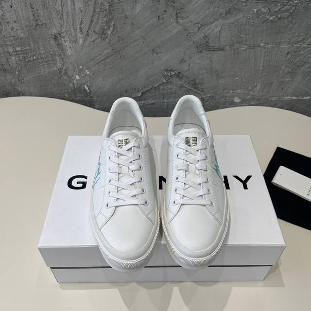 Givenchy 纪梵希 印花 City Sport 4G Logo Jee Josh Smith X Gvc联名 顶级版本，进口牛皮鞋面，侧面饰以绿色4G L