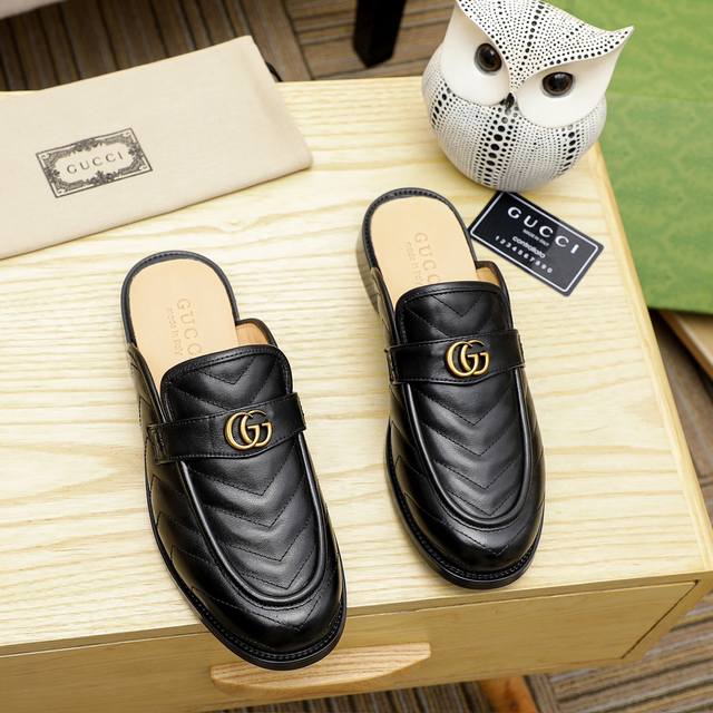 工厂价 商品商标：Gucci 古驰 拖鞋 正码码数: 38-44 45.46.可订做 商品材料：精选原版材料，原版大底