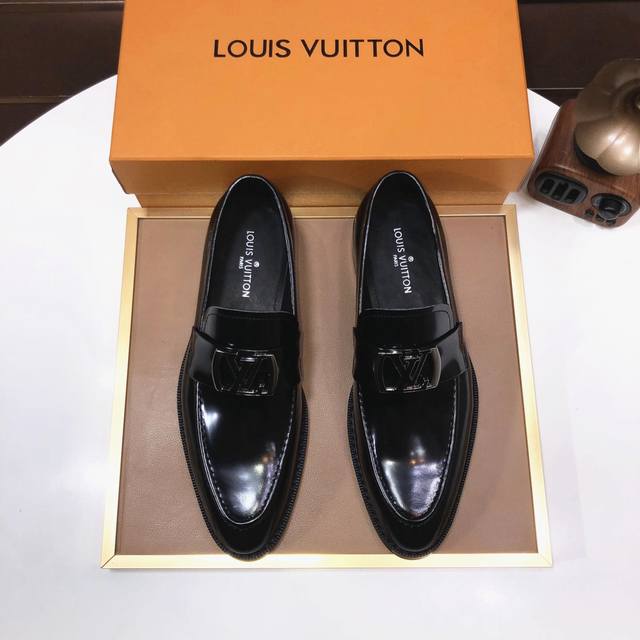 工厂批 Louis Vuitton 原单 新款lv路易威登 * 顶级版本 Lv经典皮鞋！选用进口原版单牛皮 原版真皮边条拼接耐磨橡胶大底！高品质精品！码数38-