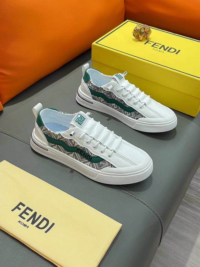 商品名称：Fendi 芬迪 正规码数: 38-44 休闲鞋 商品材料：精选 牛皮鞋面，柔软羊皮内里；原厂大底。