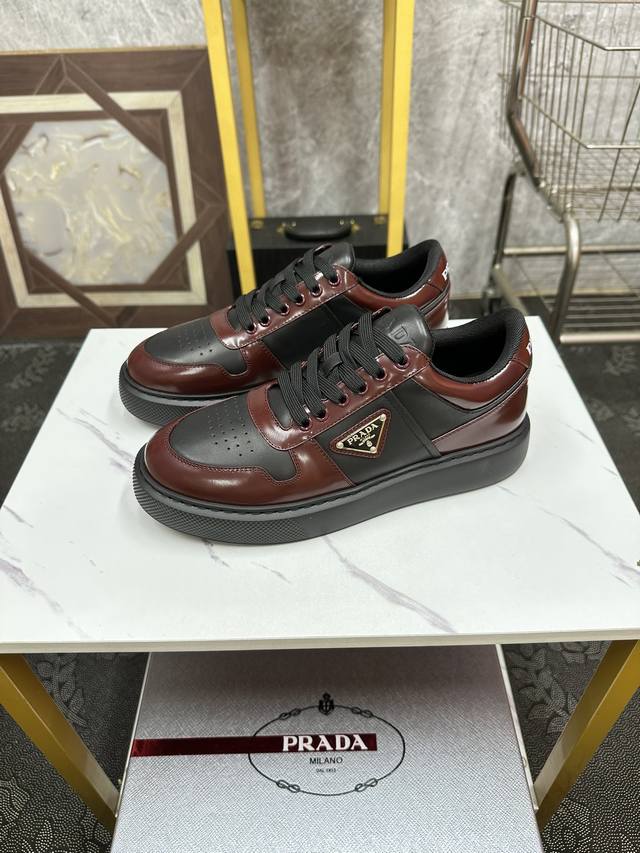 Prada-普拉达 顶级版本，套楦工艺，油边工艺，面料：高档牛皮。38–44 45订做不退换 X5