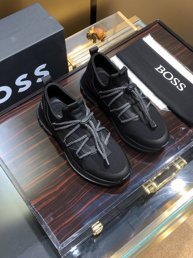 商品名称：Boss 波士 正规码数: 38-44 休闲鞋 商品材料：精选 网布鞋面，柔软羊皮垫脚；原厂特供大底。