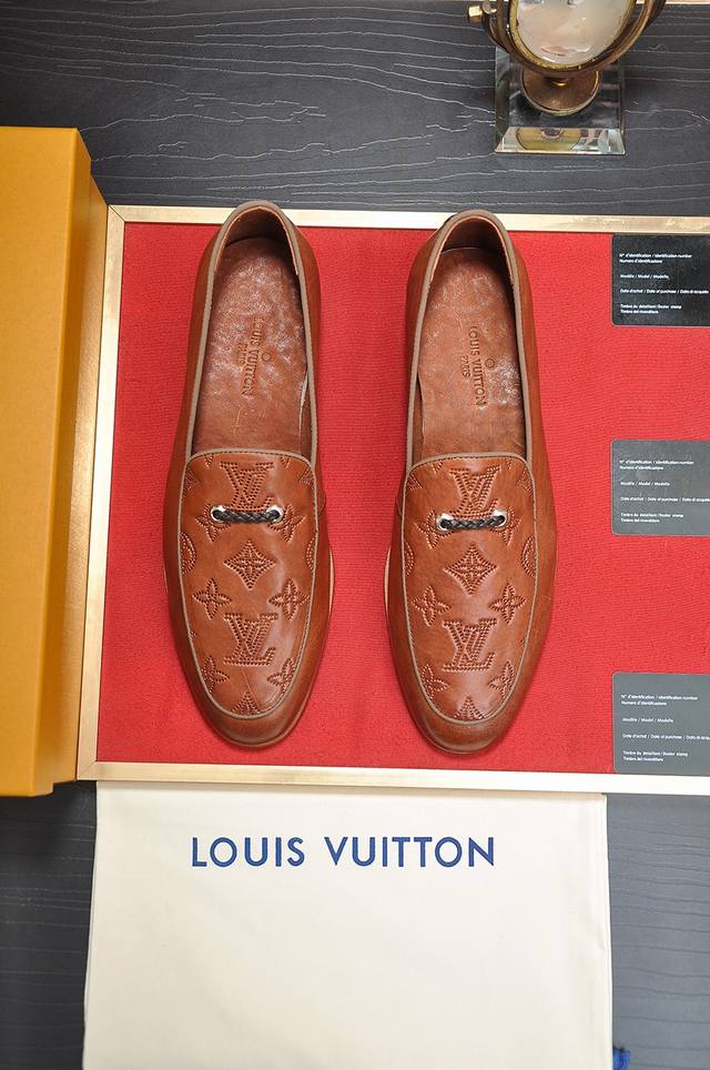 出厂价 Louis Vuitton 原单 新款lv路易威登 * 顶级版本 Lv经典皮鞋！选用进口原版单牛皮 原版真皮边条拼接耐磨橡胶大底！高品质精品！码数38-