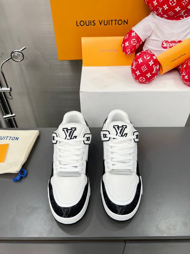 工厂实价 。2024 Louis*Vuitto* Lv Trainer 特别版 运动鞋欧洲代购1W Rmb购入 自vifgil到来之后而设计的这一系列 每一季度