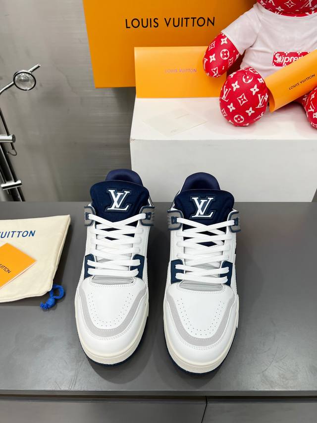 工厂实价 。2024 Louis*Vuitto* Lv Trainer 特别版 运动鞋欧洲代购1W Rmb购入 自vifgil到来之后而设计的这一系列 每一季度 - 点击图像关闭