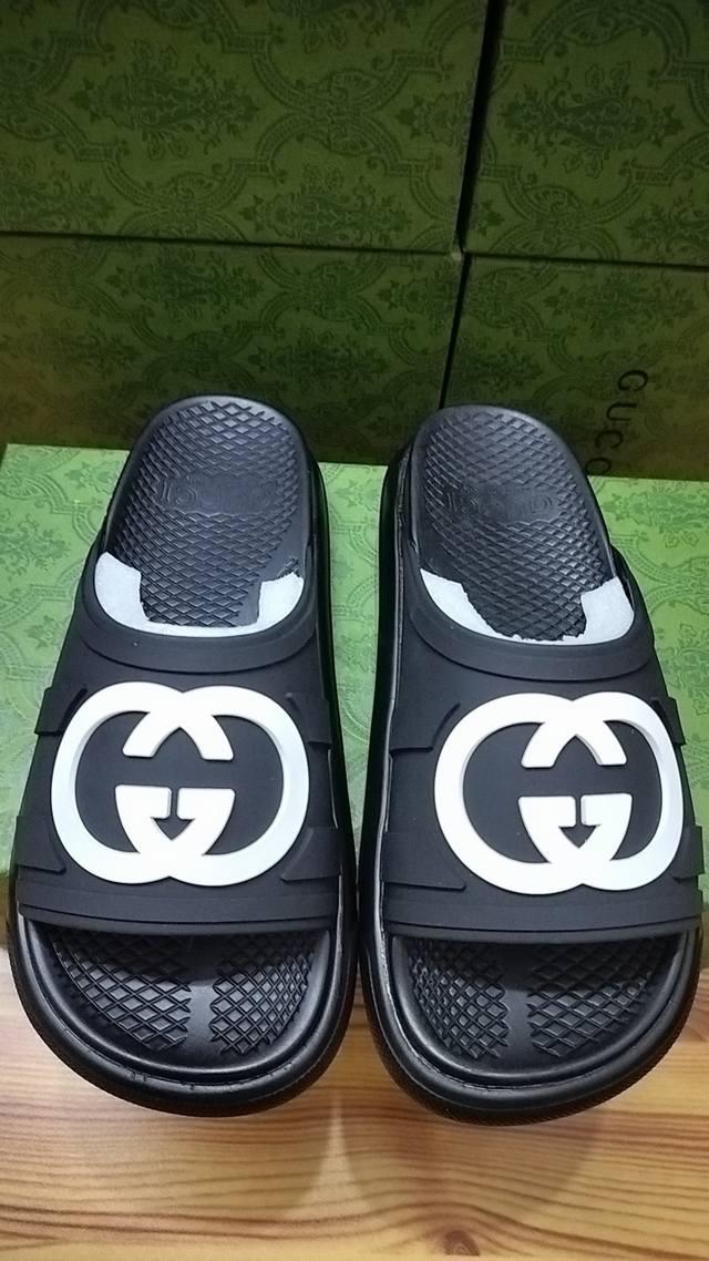 工厂实价 。Gucci 古奇新款拖鞋，男款38-45，