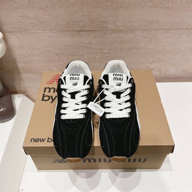 出厂 顶级版本 情侣款miumiu缪缪 X New Balance Nb530 休闲 运动鞋 阿甘鞋 德训鞋 原版购入开发做货 Miu Miu X New Ba