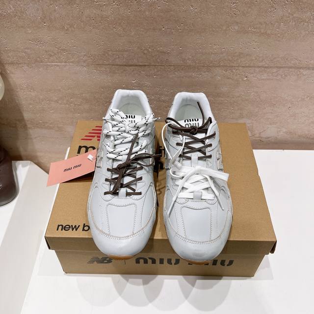 出厂 顶级版本 情侣款miumiu缪缪 X New Balance Nb530 休闲 运动鞋 阿甘鞋 德训鞋 原版购入开发做货 Miu Miu X New Ba