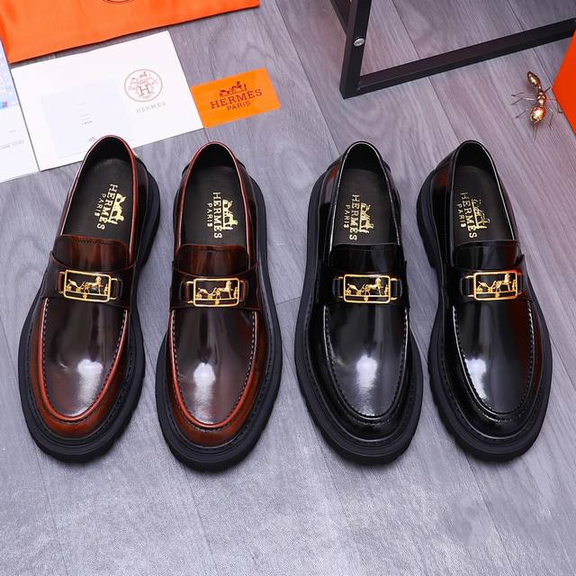 商品商标：Hermes 爱马仕 商务套脚皮鞋 正码码数: 38-44 商品材料：精选漆面牛皮鞋面 牛皮内里 原版大底 - 点击图像关闭