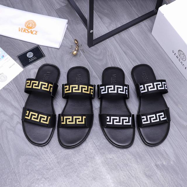 商品商标：Versace 范思哲 拖鞋 正码码数: 38-45 商品材料：精选织带拼接牛皮鞋面 橡胶大底