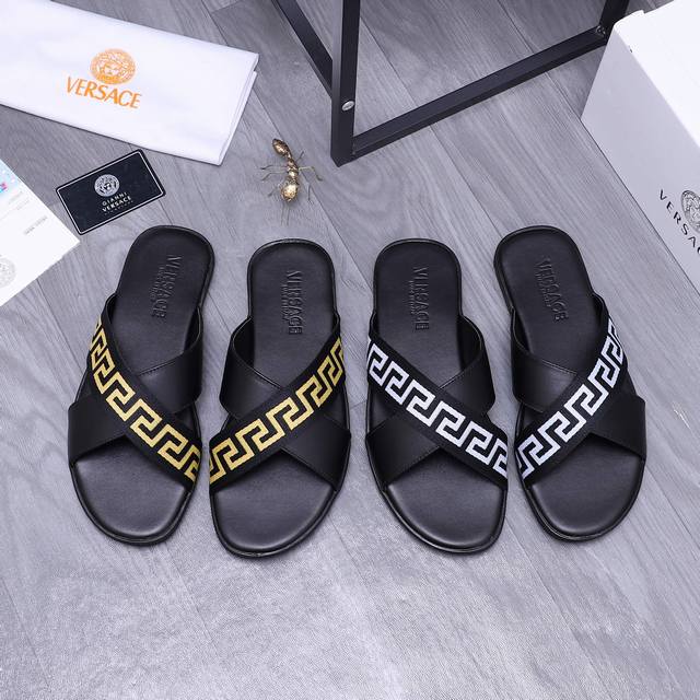 商品商标：Versace 范思哲 交叉拖鞋 正码码数: 38-45 商品材料：精选织带配牛皮鞋面 橡胶大底