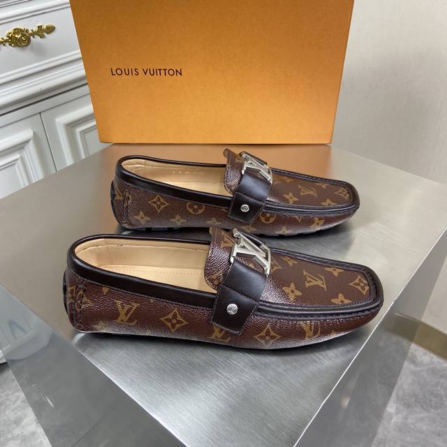 新品louis Vuitton* 顶级男士驾车鞋 休闲 乐福鞋 豆豆鞋原单顶级代购货原版进口牛皮搭配pvc老花材质原版五金扣进口牛皮内里 牛皮垫脚原版橡胶大底