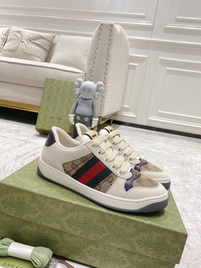 Gucci 全新升级gucci小脏鞋情侣款 2024早春新款 Gg系列做旧休闲小脏鞋走秀款 原版开发代购级别版本 金属双g水晶圆柱形标 Gucci原版纹织带 专