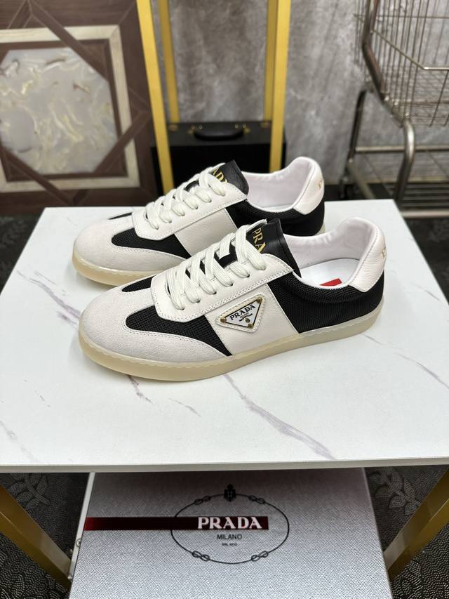 Prada-普拉达 顶级版本，套楦工艺，油边工艺，面料：高档牛皮。38–44 45订做不退换 X5