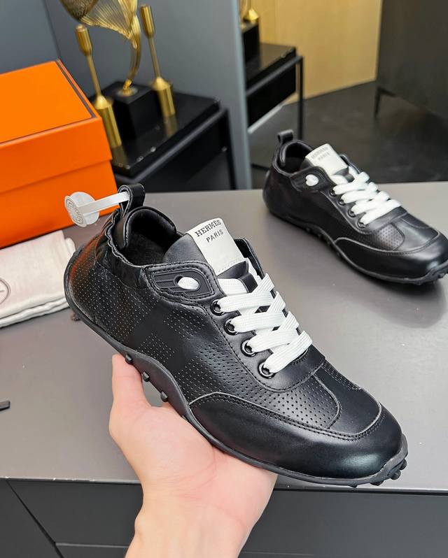 Ηermes P: 情侣款， Size：35-40 男39-44 45定做 Hermes爱马仕in系列 麂皮miumiu风 德训鞋 运动鞋！ 原版购入开发 做货 - 点击图像关闭