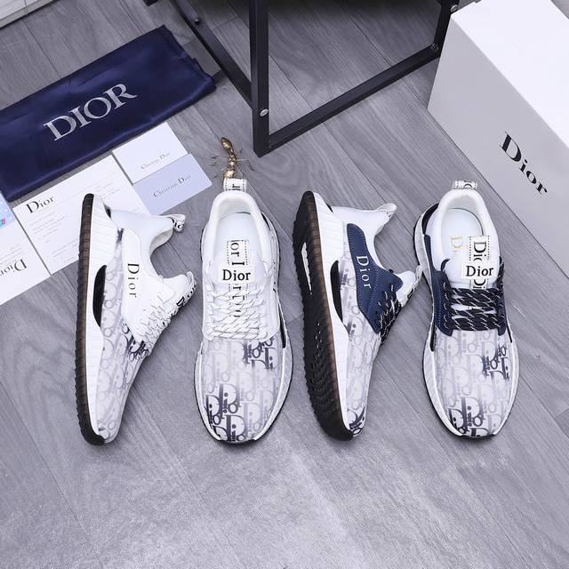 商品商标：Dior 迪奥 休闲鞋 正码码数: 38-44 商品材料：精选牛皮拼接鞋面 牛皮鞋垫 弹力布内里 橡胶大底