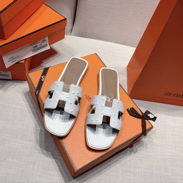 2020全新改版 Hermès 包装升级，版型做工材料升级。 Hermes市场最高版本纯手工鞋 顶级产品爱马仕拖鞋 经典之最，真正的手工鞋，连针线走线数量都和原 - 点击图像关闭