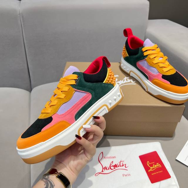 工厂价： 王俊凯 杨幂 许凯 张婧仪 丁程鑫 陈牧驰 王子异 同款christian Louboutin路铂廷 2024 新品 Astroloubi 男女同款厚