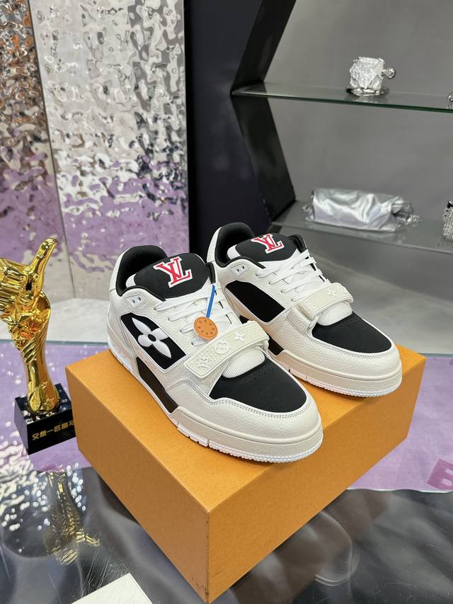 L家 顶级p: 情侣款size 35-45 女41.男38.45.46订做 Lv 驴牌 路易威登 板鞋系列魔术贴# 升级版 #采用正确水洗工艺处理,提花丹宁牛仔