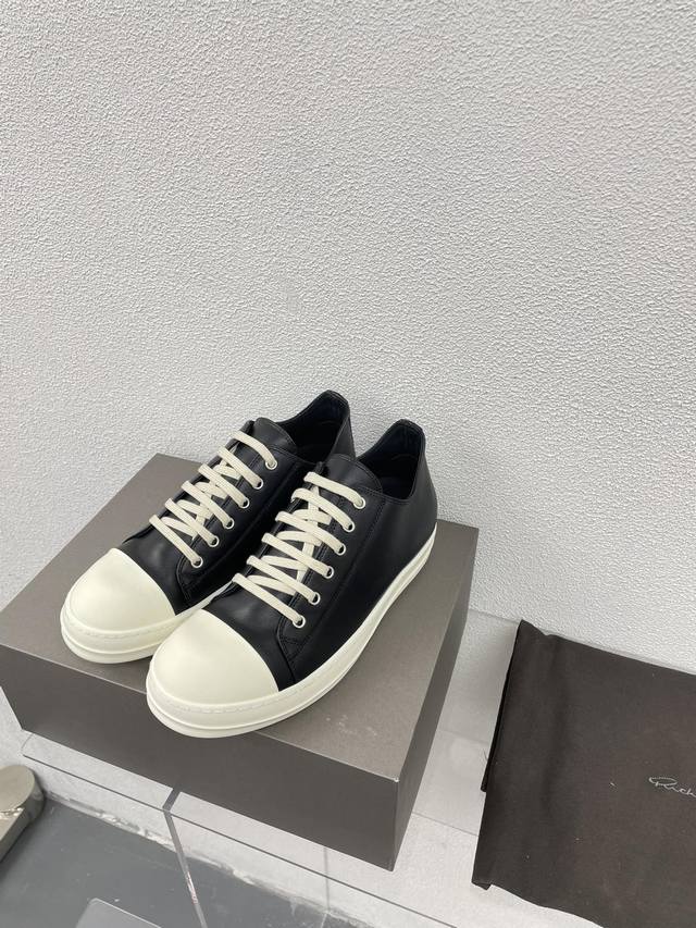 情侣款 Rick Owens-24Fw 厚底 Ro 系列 牛皮面 情侣款 高品质 黑色 头层牛皮 皮质 Rick Owens 2022到2024至今的大热款 懂 - 点击图像关闭